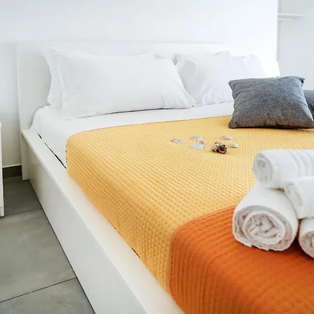 Luxury La Perla - With Pool, Garden And Parking Villa